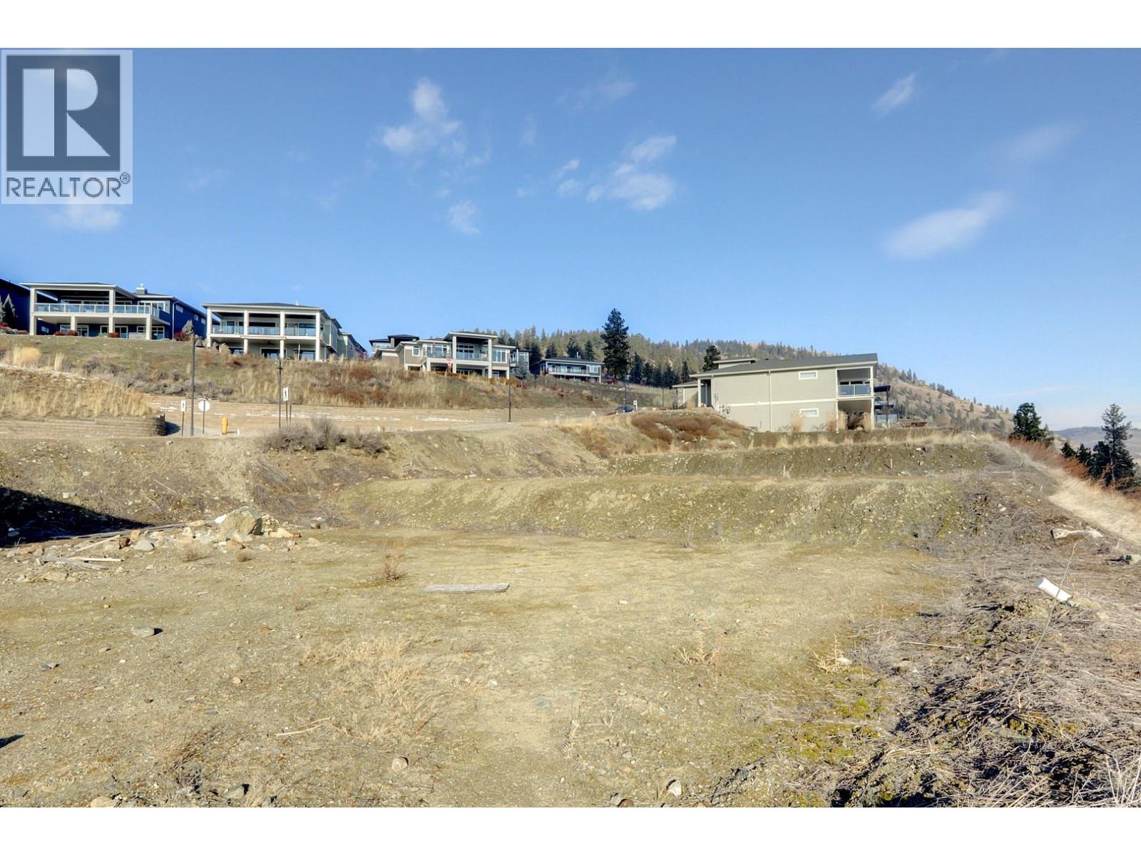  8944 Hampshire Crescent, Vernon