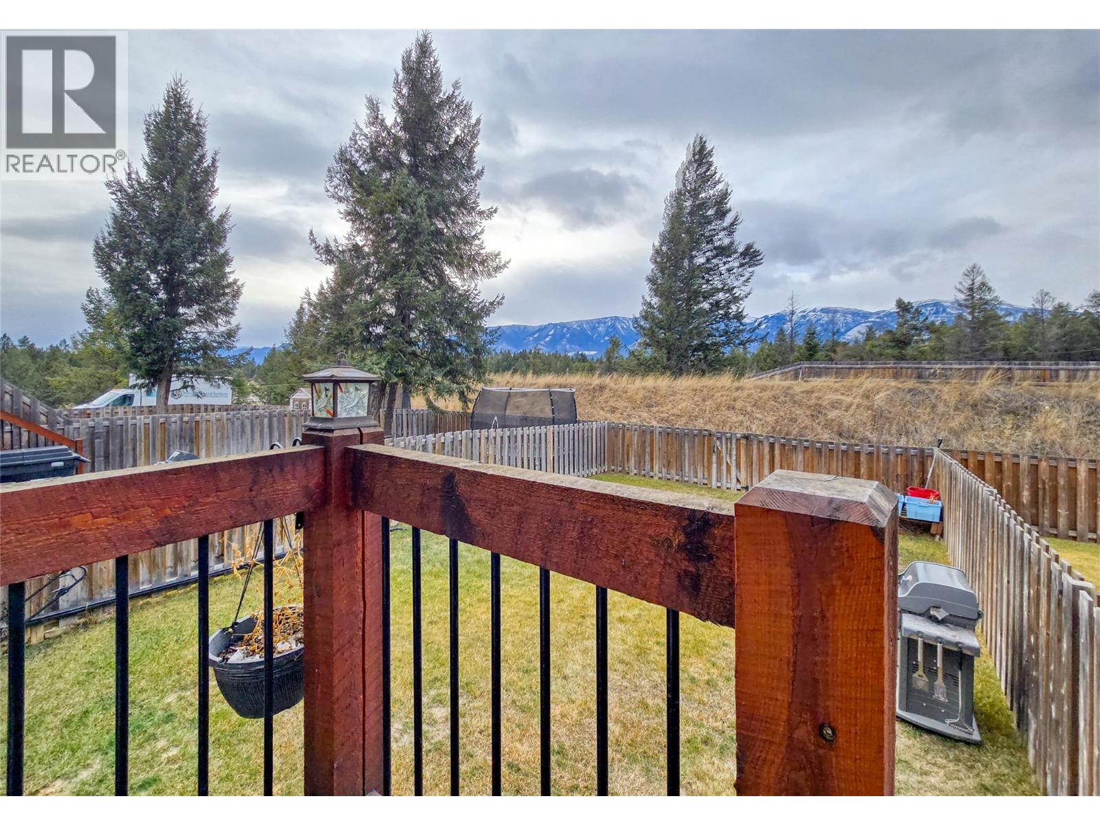 989 Swansea View Road Unit# 15, Windermere