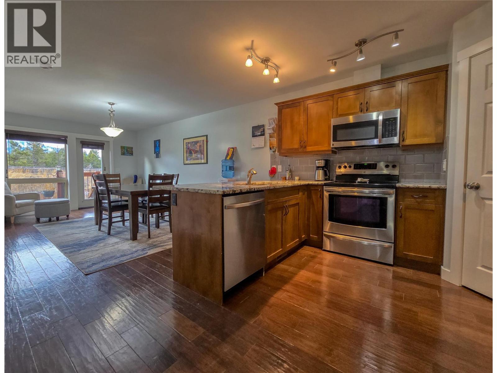 989 Swansea View Road Unit# 15, Windermere