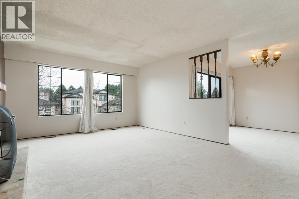 8411 RIDEAU DRIVE, Richmond