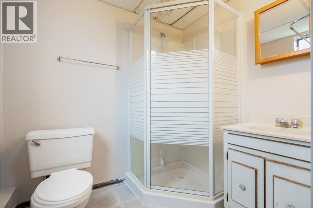 8411 RIDEAU DRIVE, Richmond