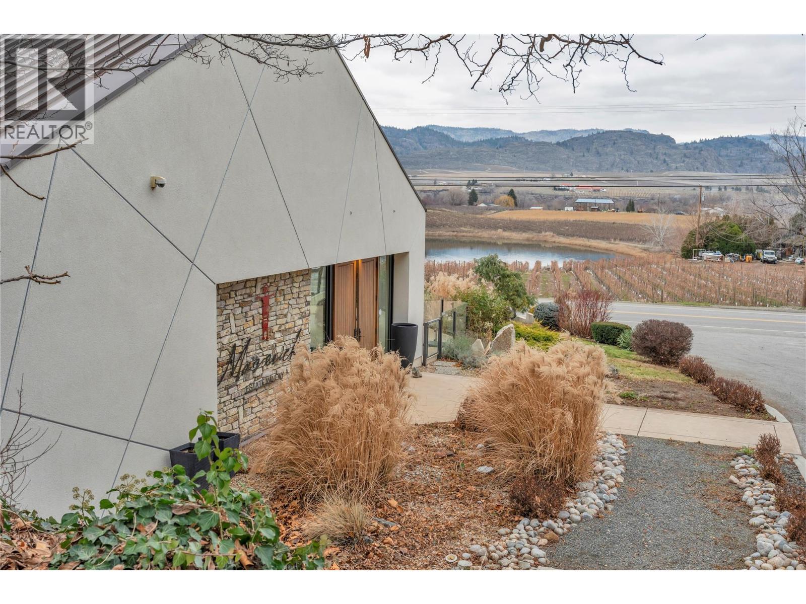  3974 Hwy 97 Highway, Oliver