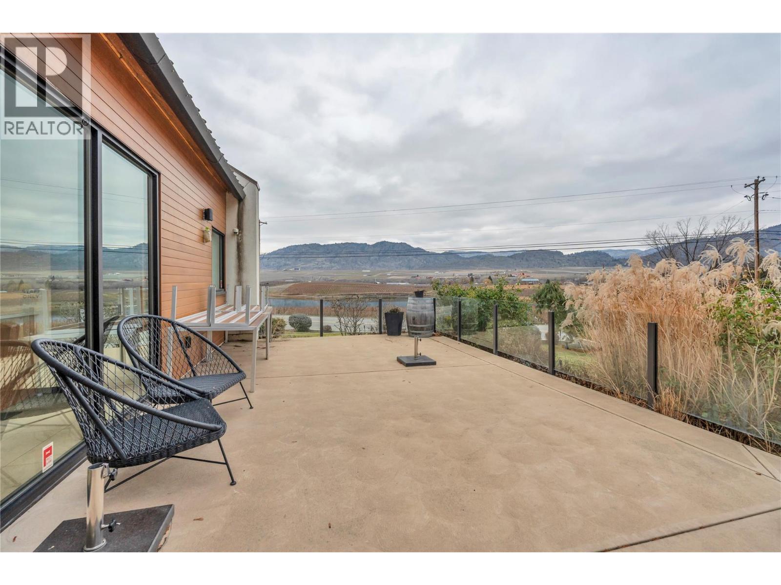  3974 Hwy 97 Highway, Oliver