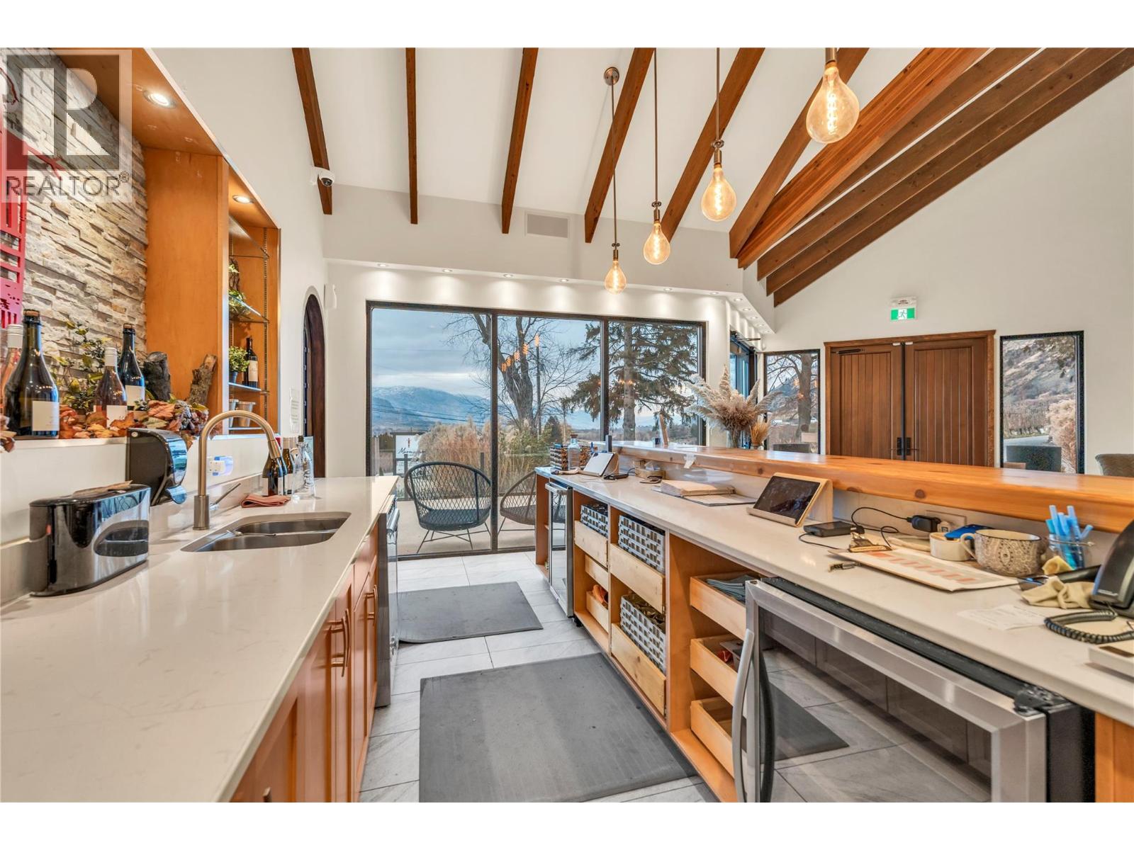  3974 Hwy 97 Highway, Oliver