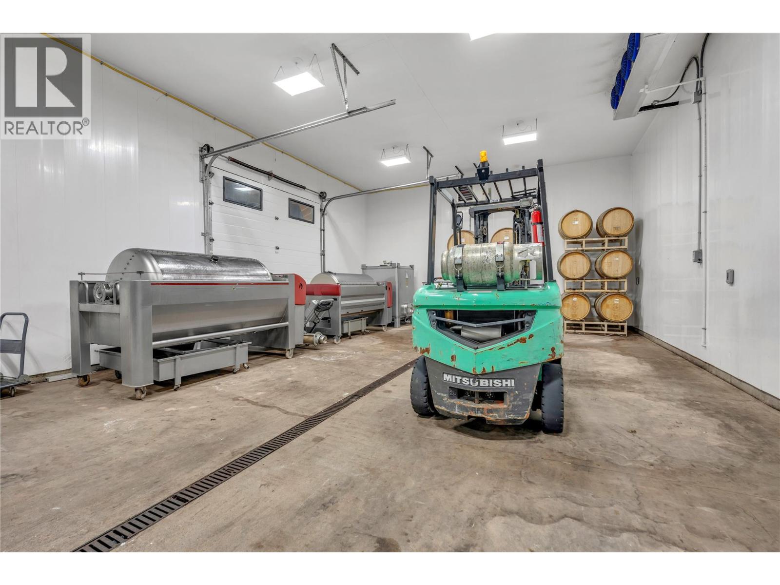  3974 Hwy 97 Highway, Oliver