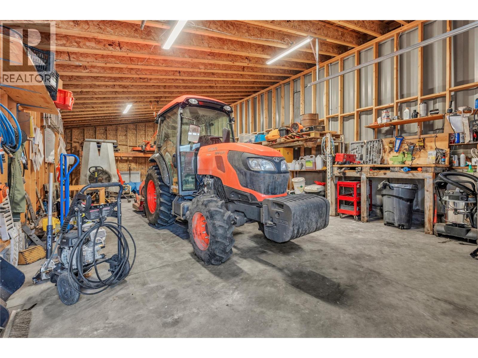  3974 Hwy 97 Highway, Oliver