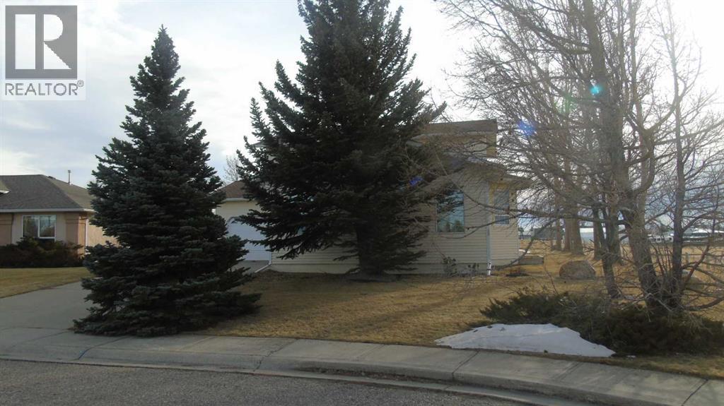 1604 7A Avenue - Photo 3 of 42, Fort Macleod, Alberta