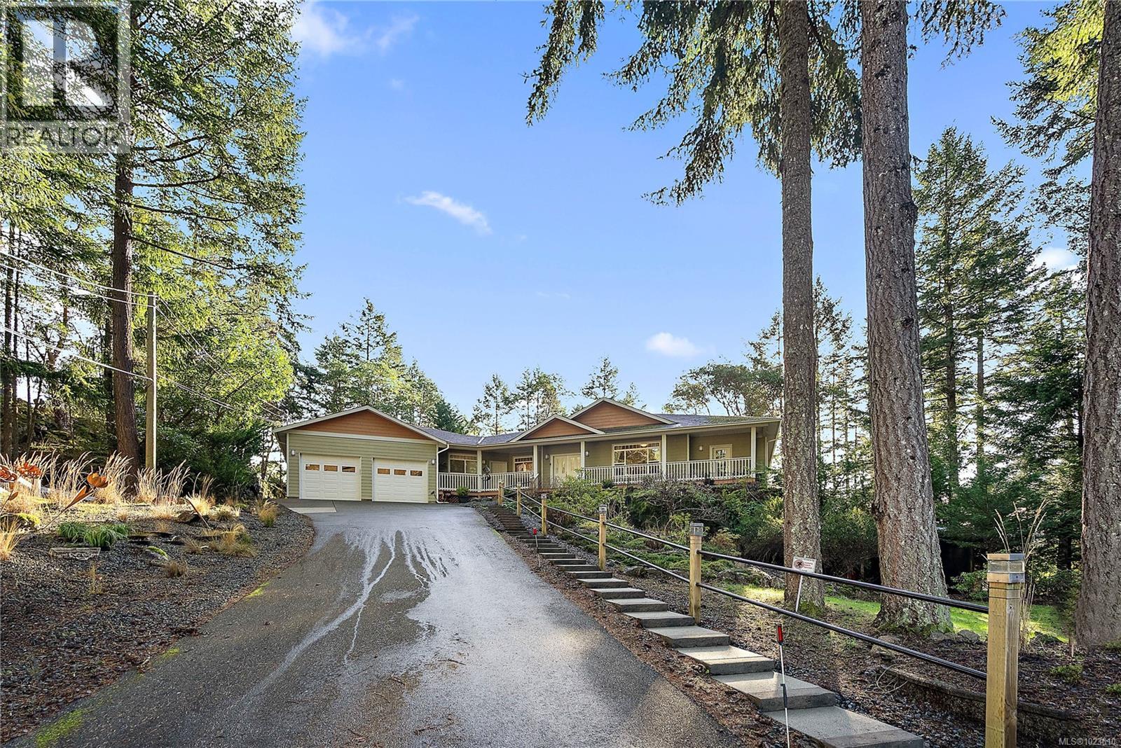 1126 Aspen Rd, Malahat