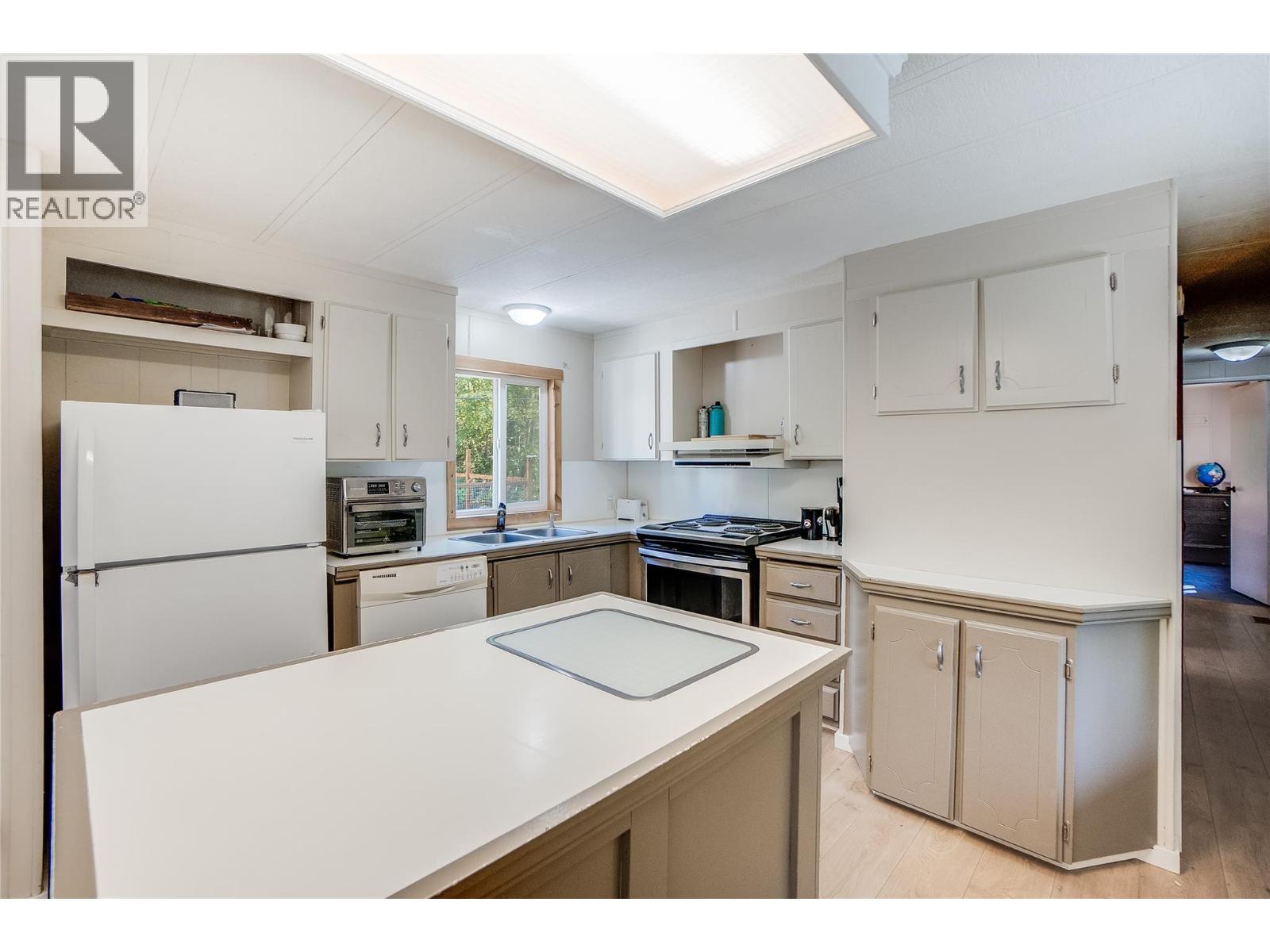 2806 3A Highway, Nelson