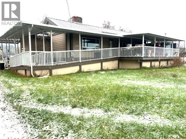 4359 Borthwick Ave Avenue, Barriere