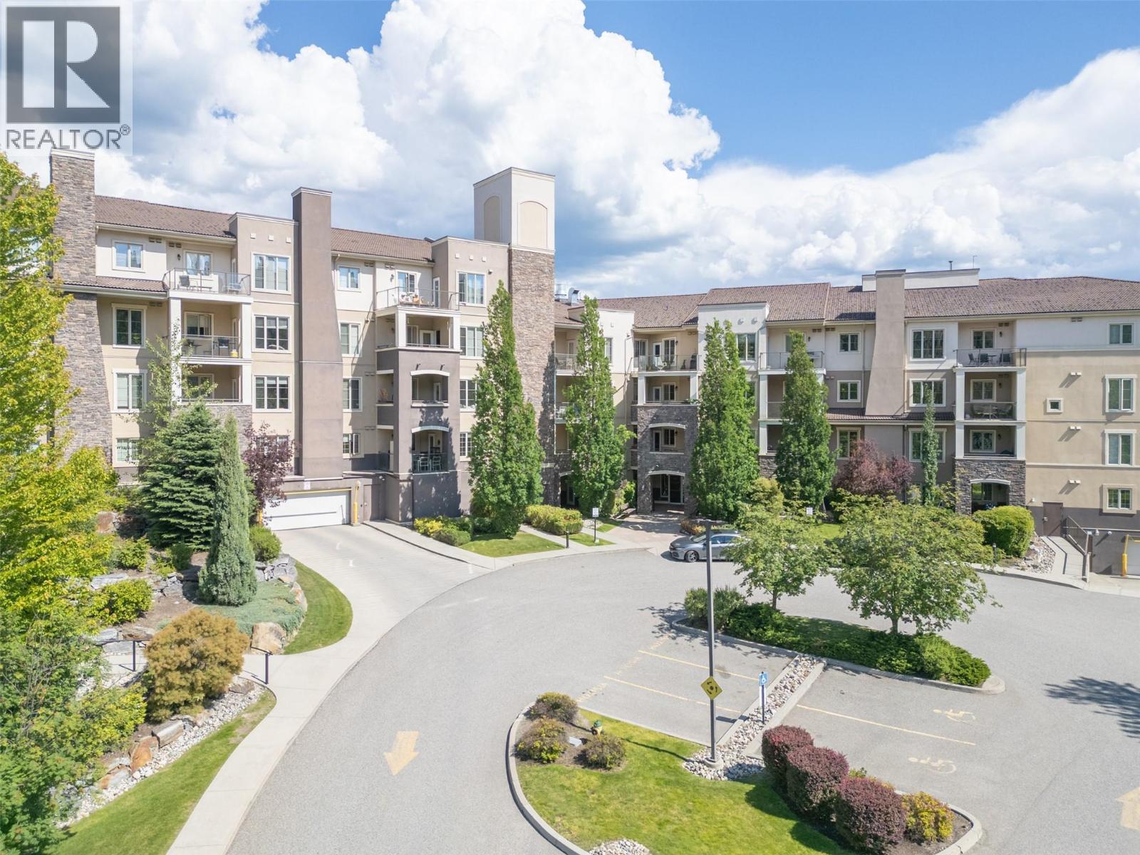 2207 1873 Country Club Drive, Kelowna