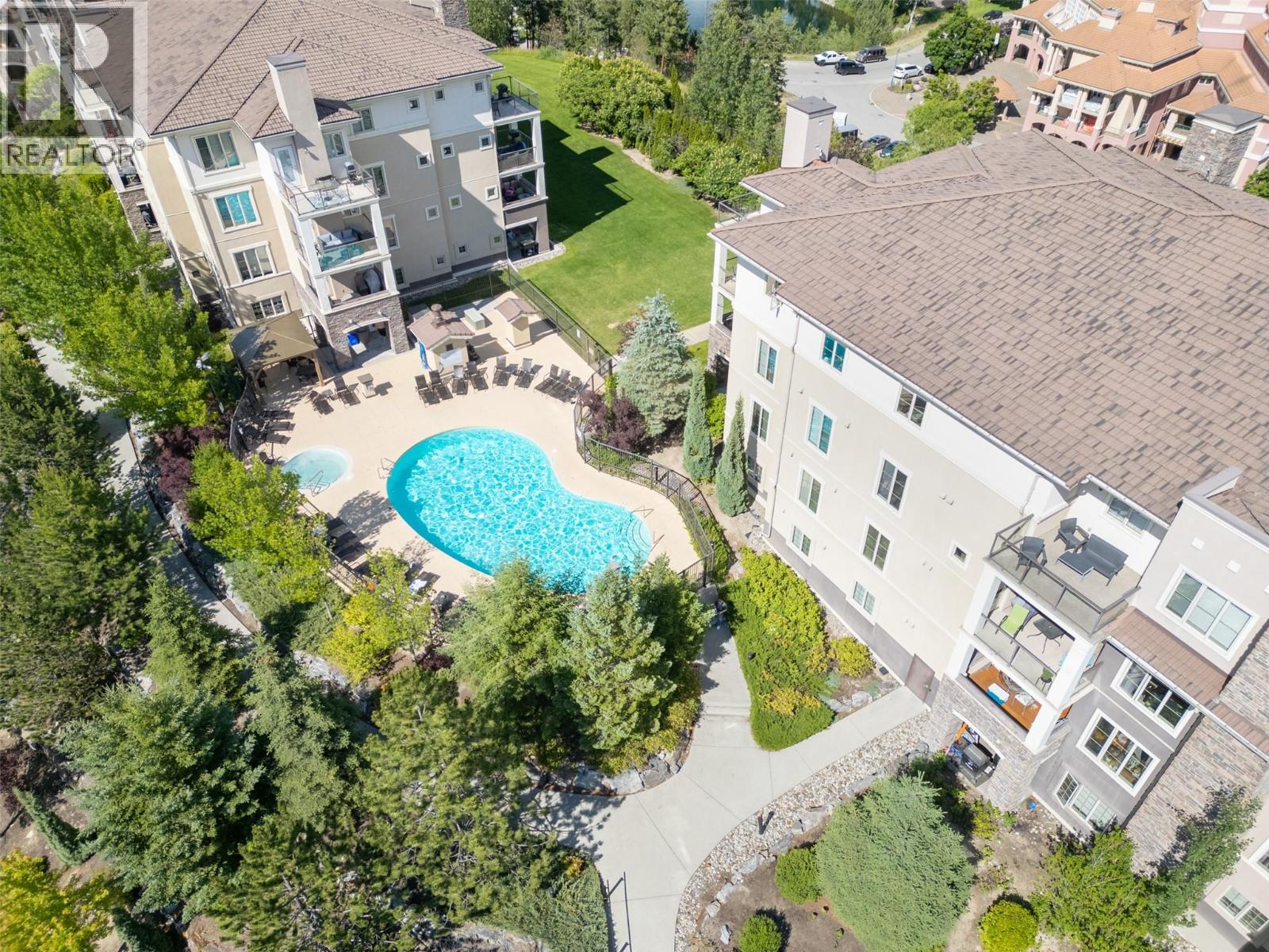 2207 1873 Country Club Drive, Kelowna