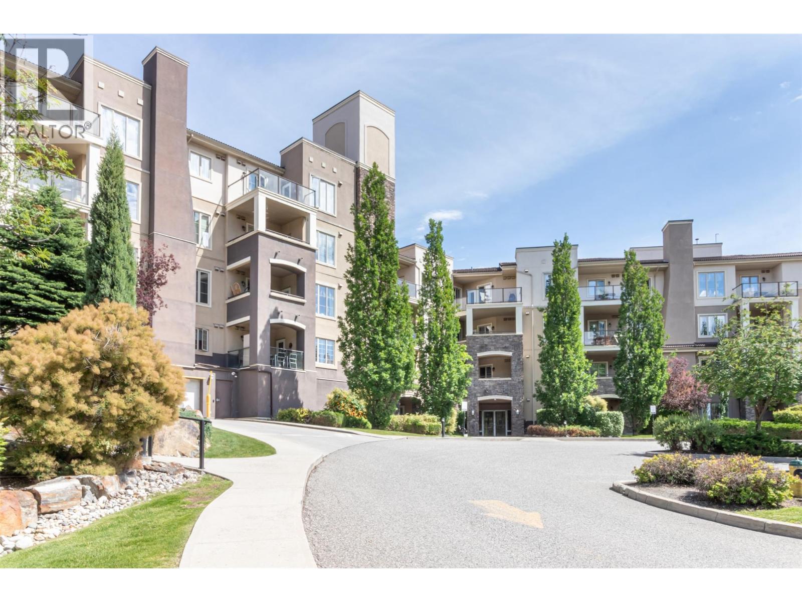 2207 1873 Country Club Drive, Kelowna