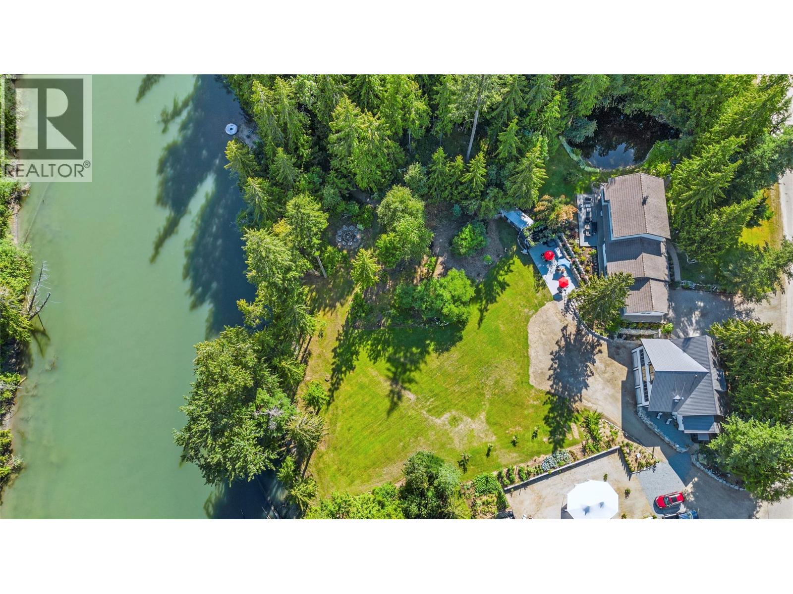  2012 Bundus Road, Sicamous