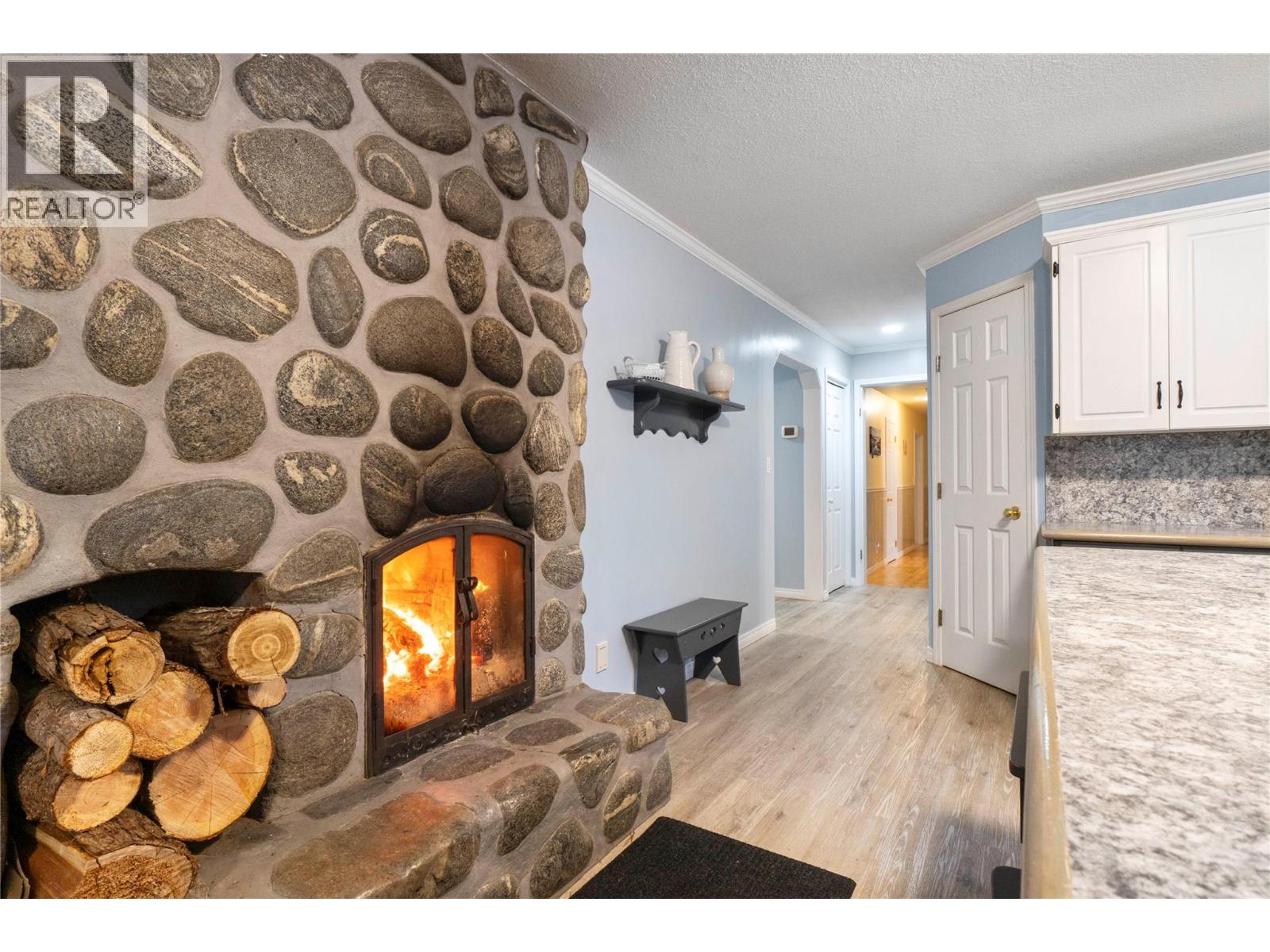  2012 Bundus Road, Sicamous