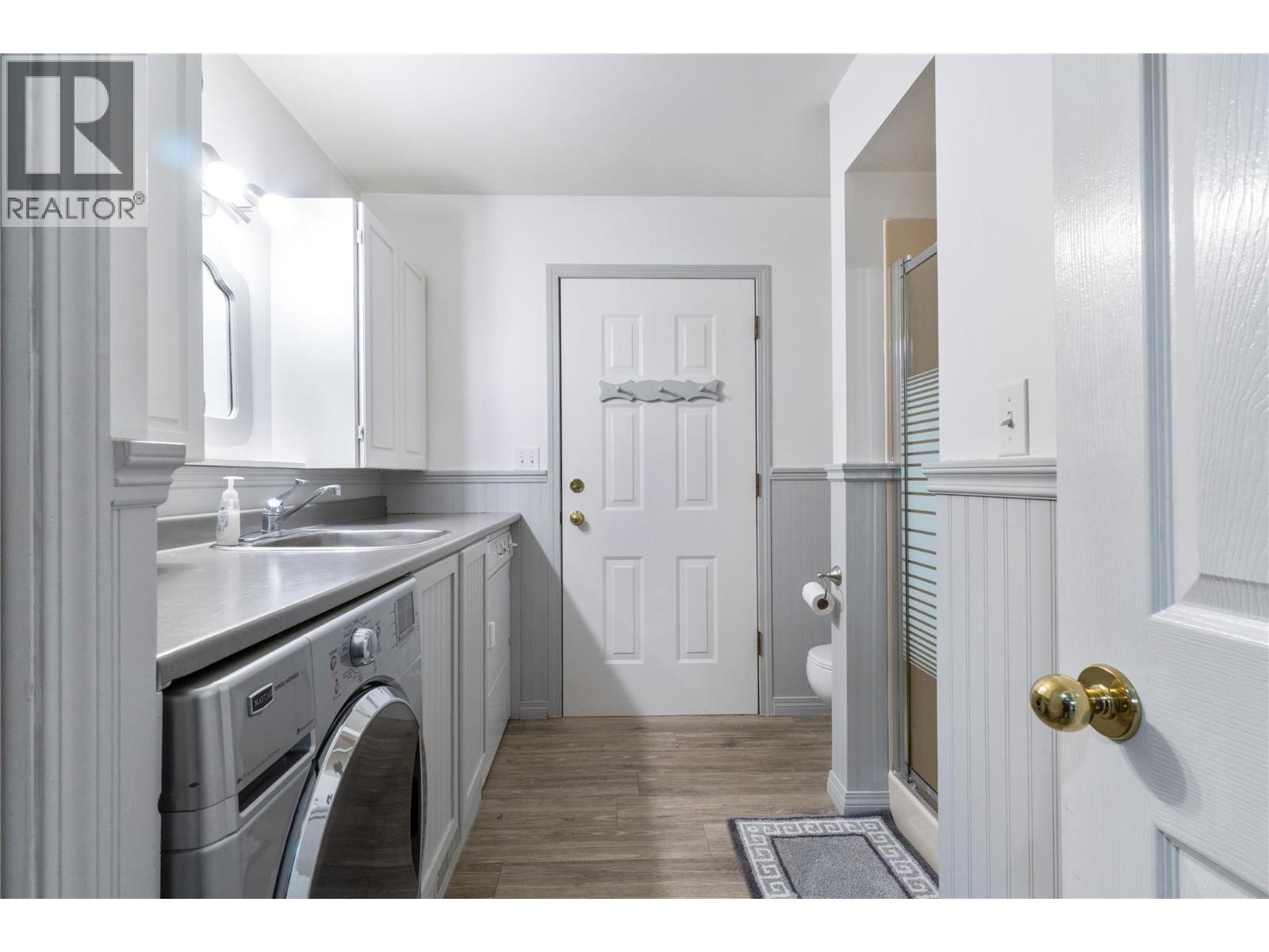  2012 Bundus Road, Sicamous