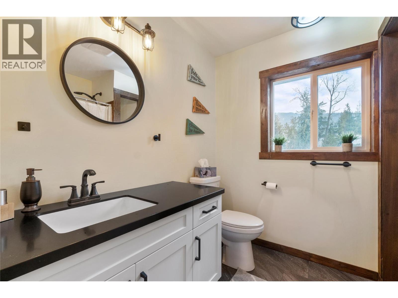  2012 Bundus Road, Sicamous