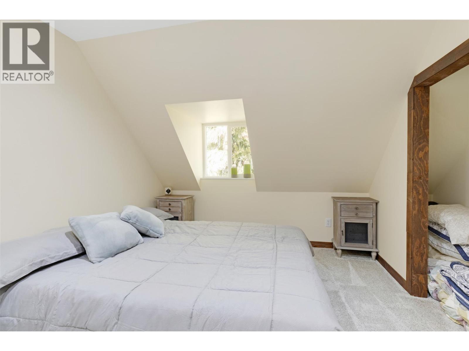  2012 Bundus Road, Sicamous