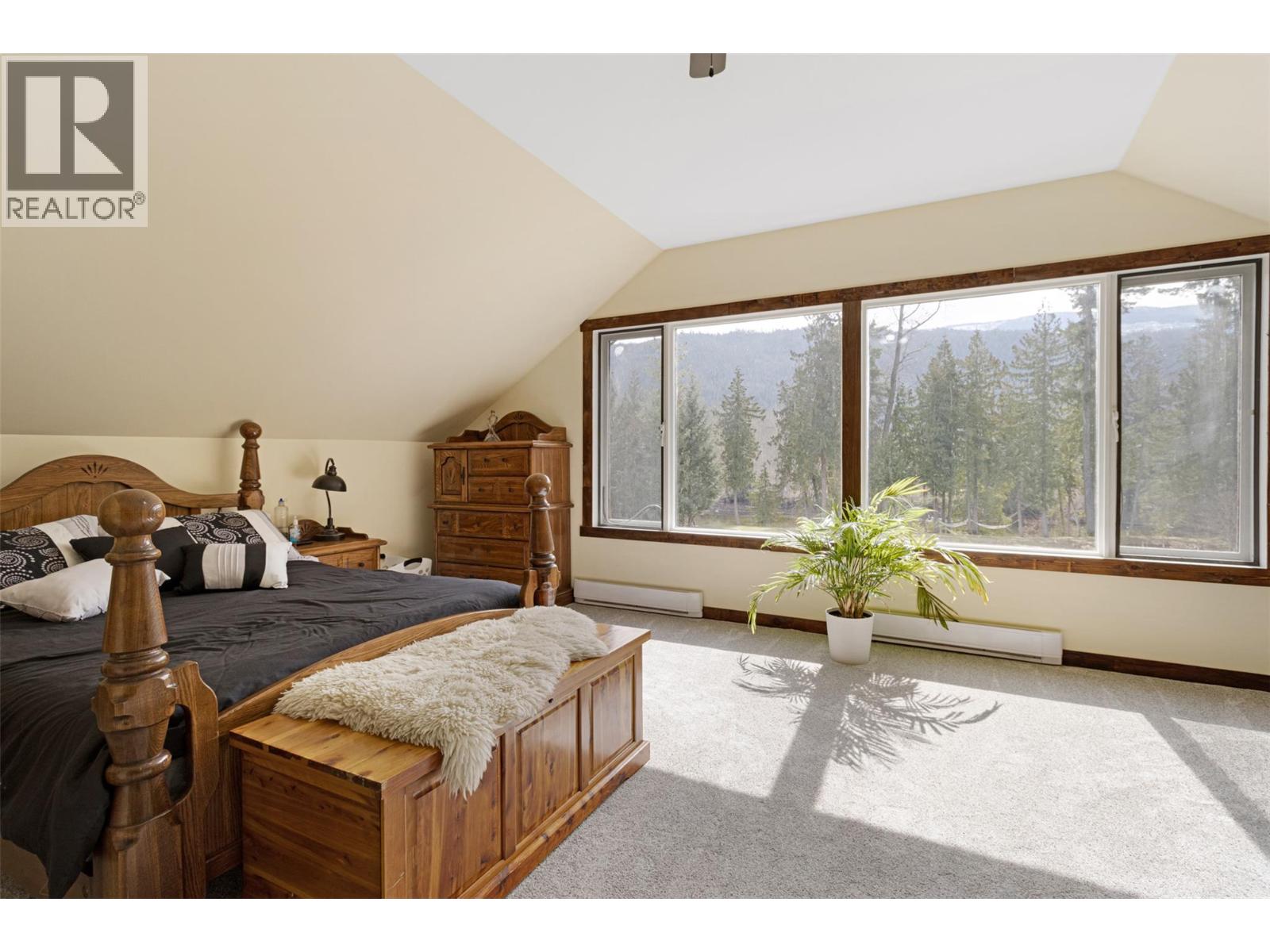  2012 Bundus Road, Sicamous