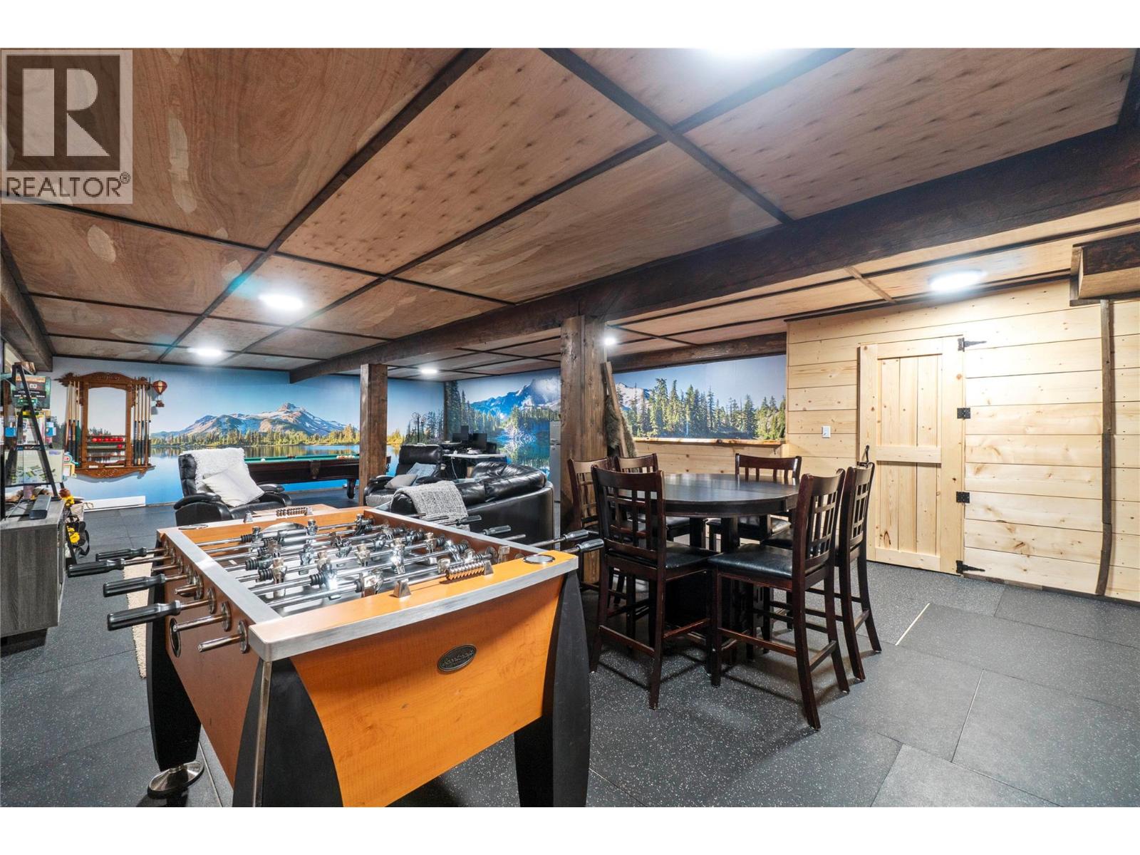  2012 Bundus Road, Sicamous