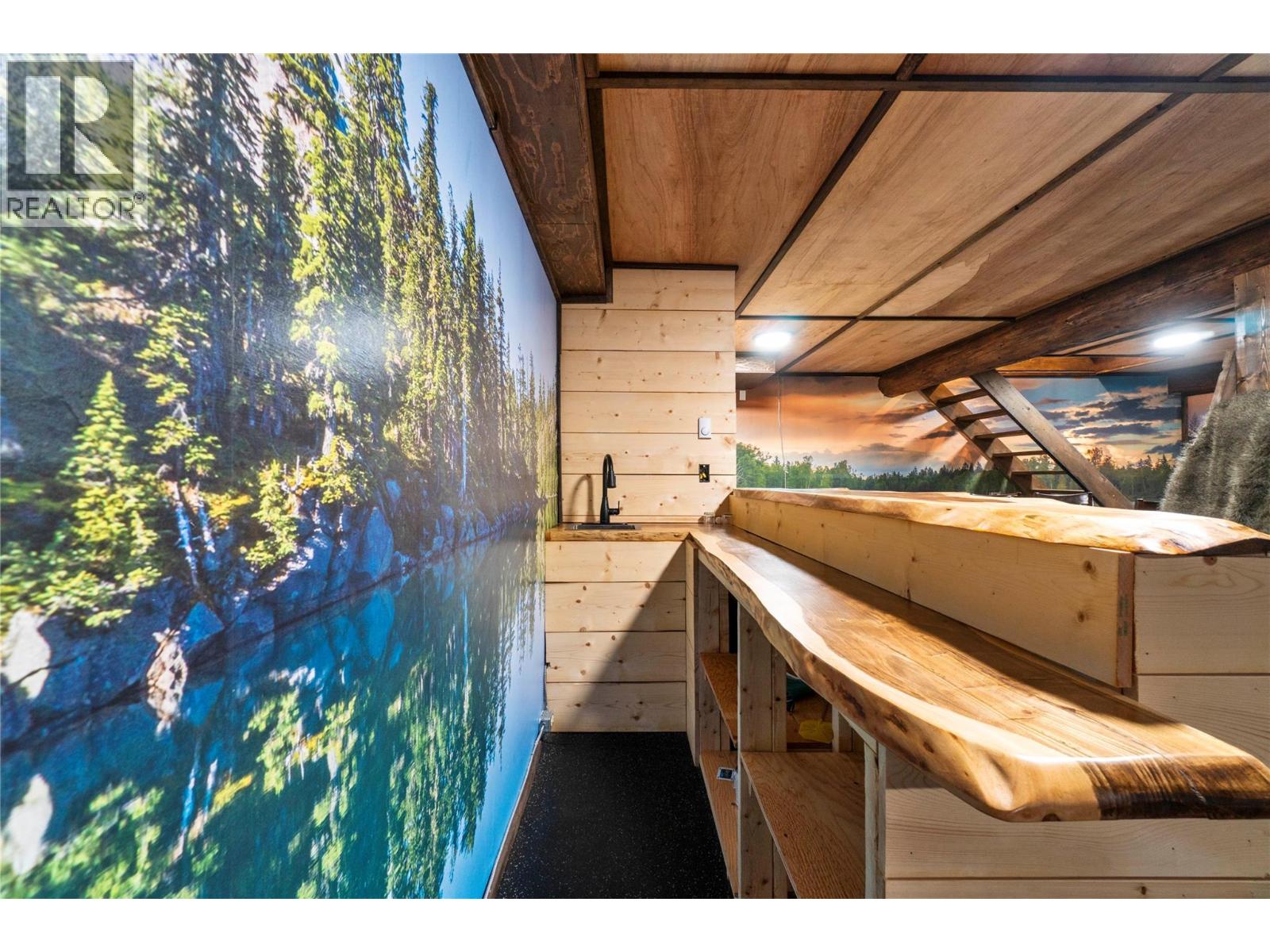  2012 Bundus Road, Sicamous