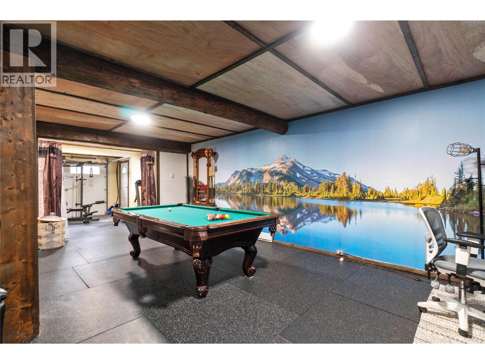  2012 Bundus Road, Sicamous