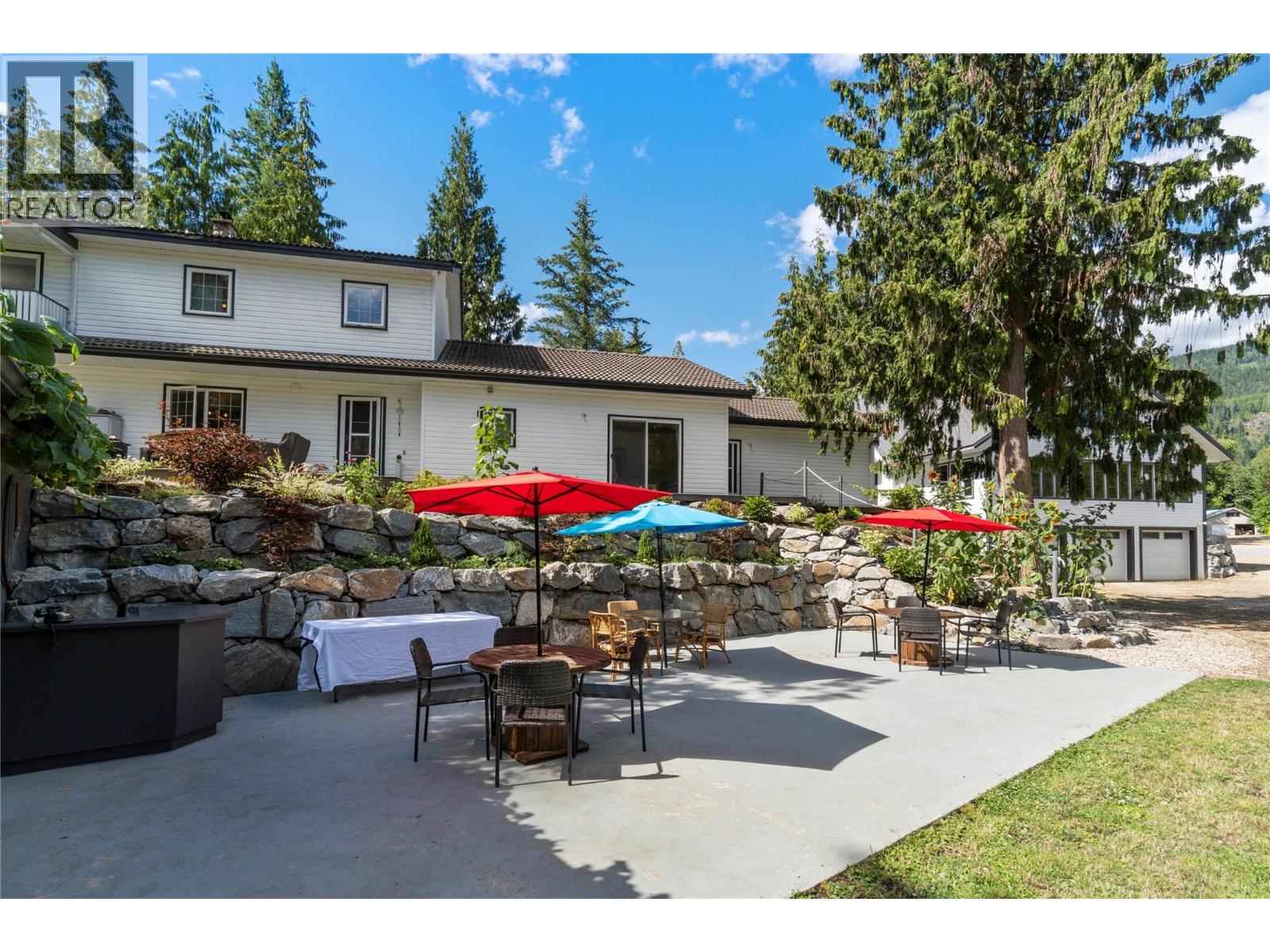  2012 Bundus Road, Sicamous