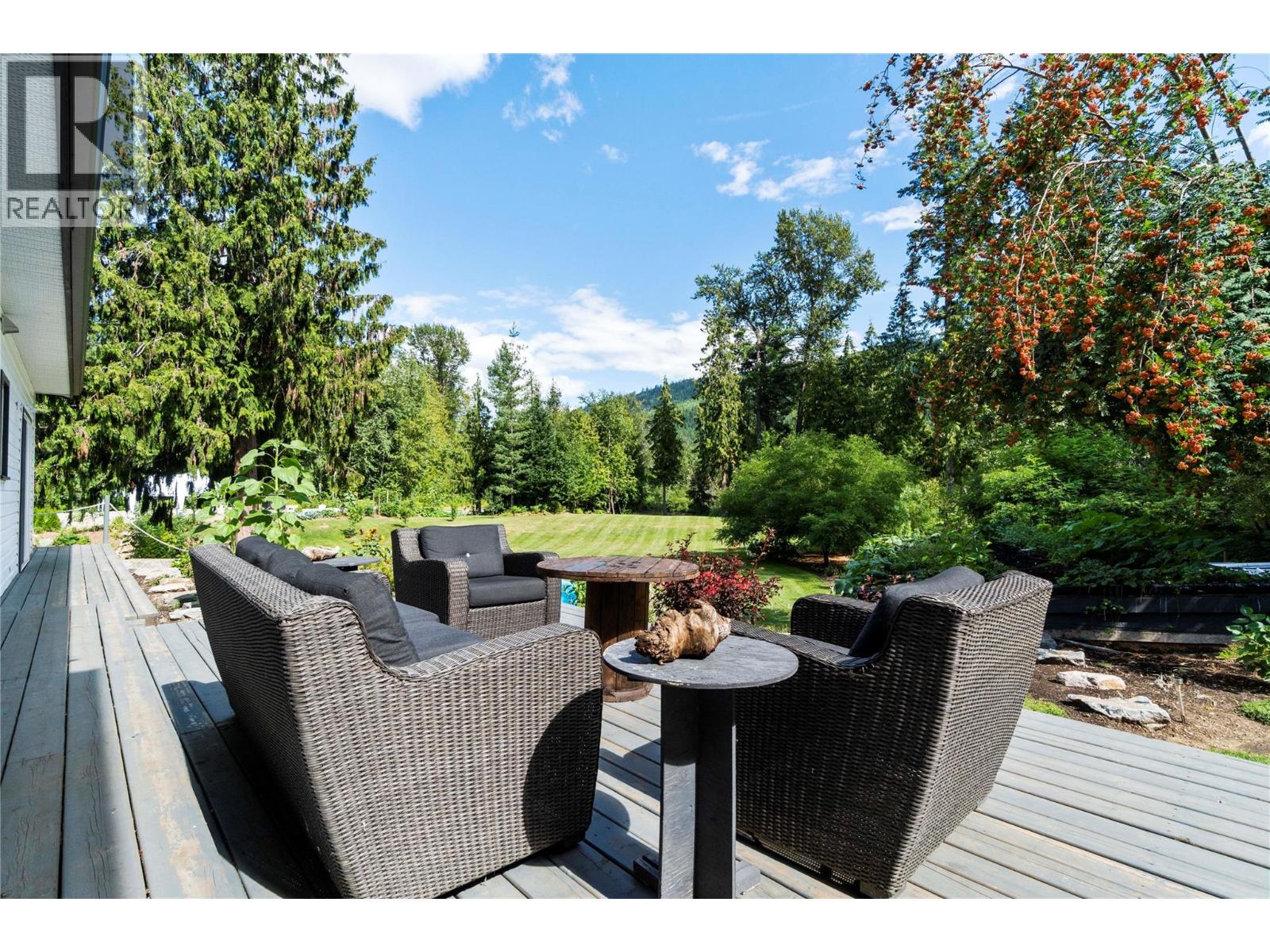  2012 Bundus Road, Sicamous