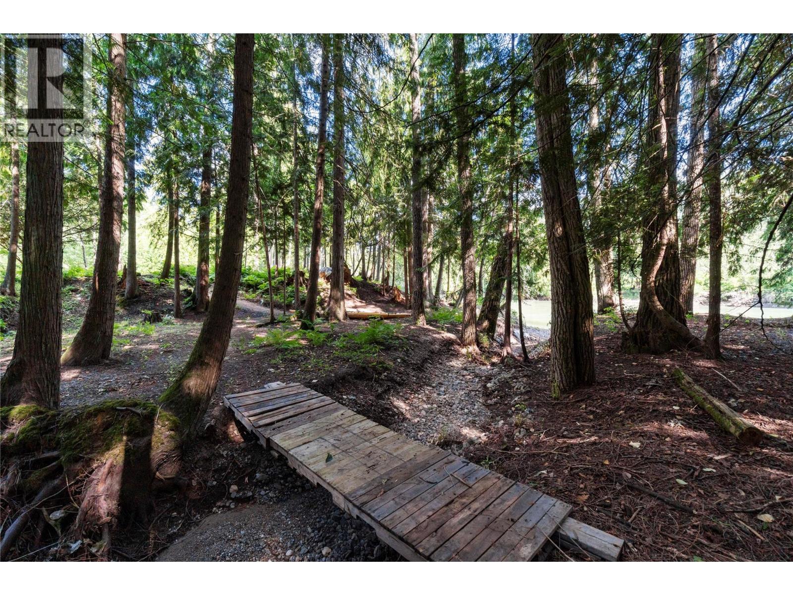  2012 Bundus Road, Sicamous