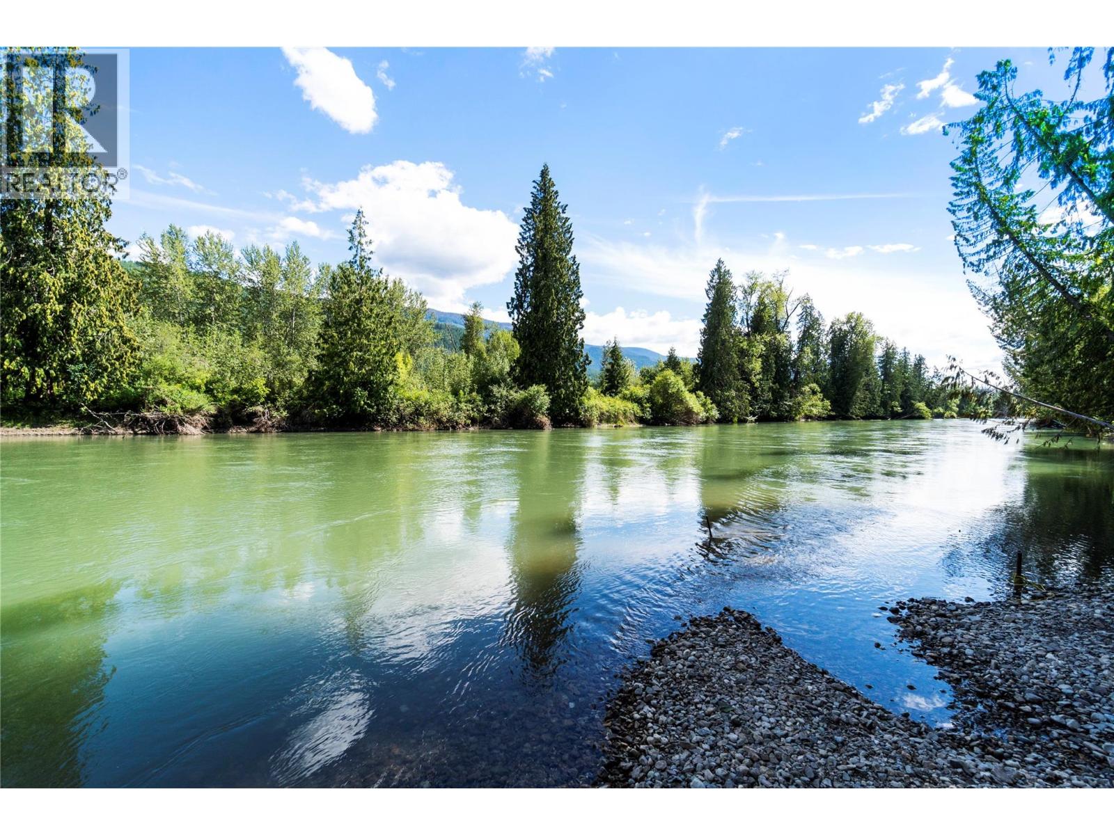  2012 Bundus Road, Sicamous