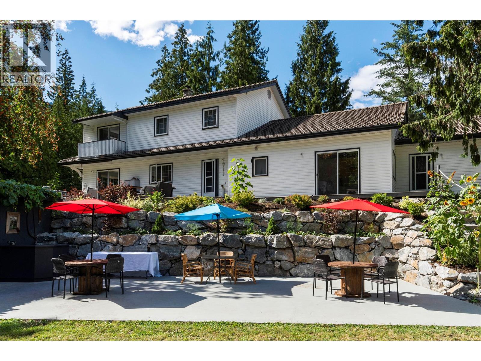  2012 Bundus Road, Sicamous