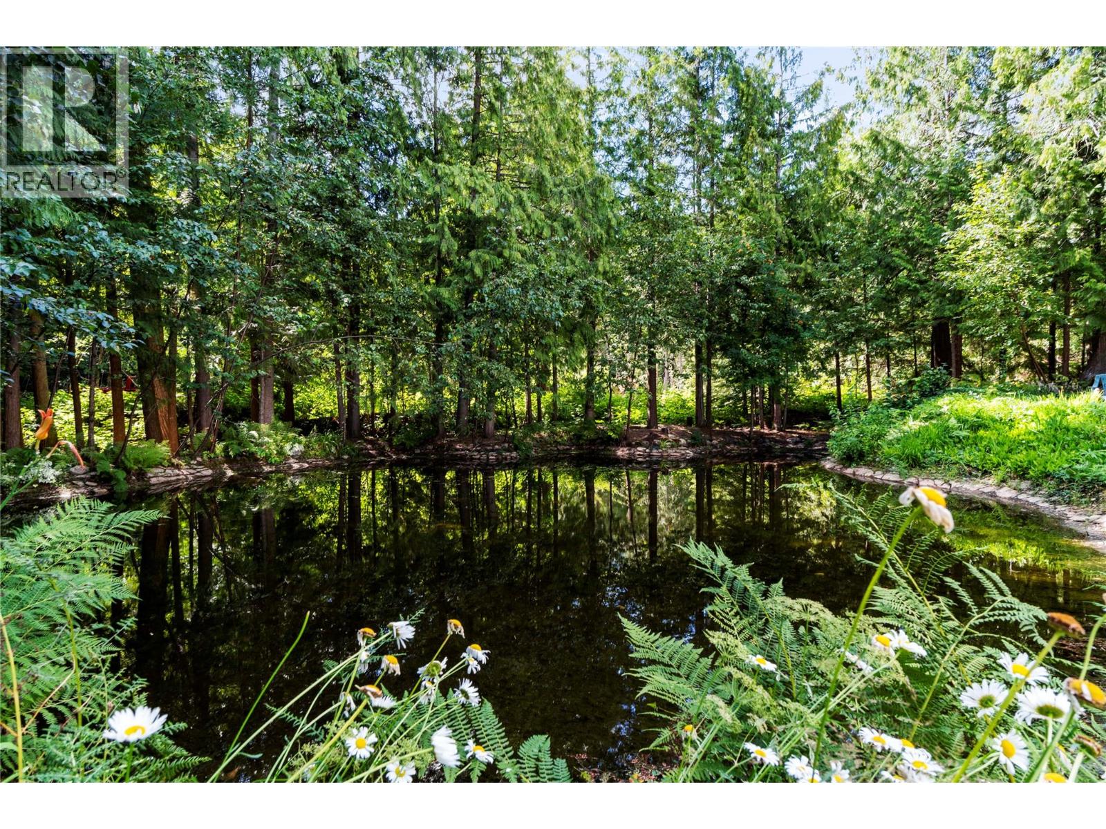  2012 Bundus Road, Sicamous