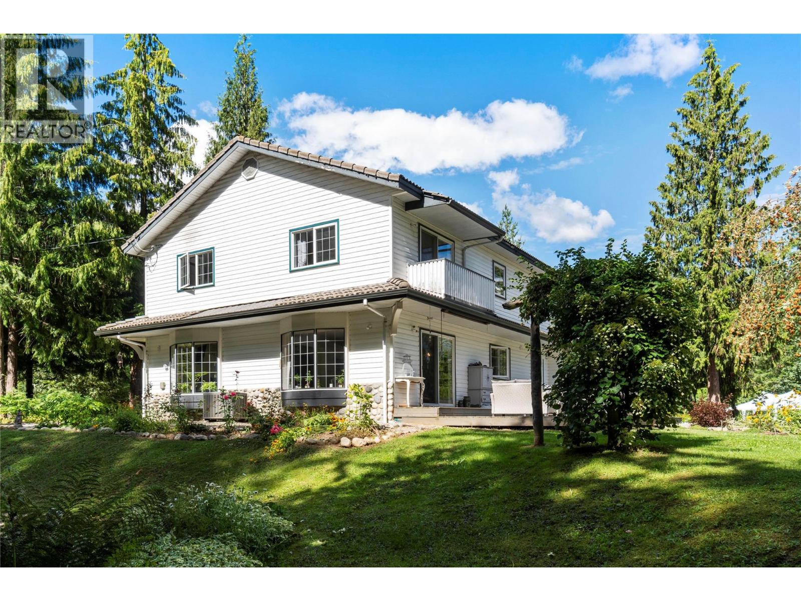  2012 Bundus Road, Sicamous