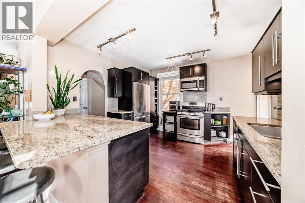 Single Family House for Sale in   Avenue SW Altadore Calgary 