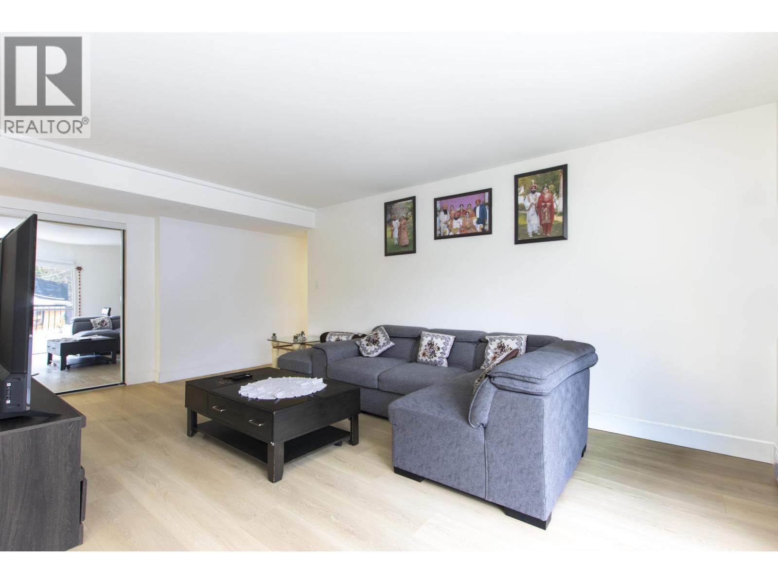 54 38185 WESTWAY AVENUE, Squamish