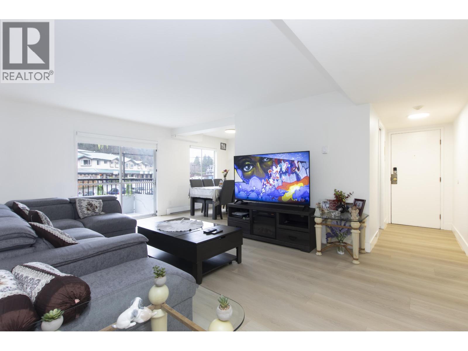 54 38185 WESTWAY AVENUE, Squamish