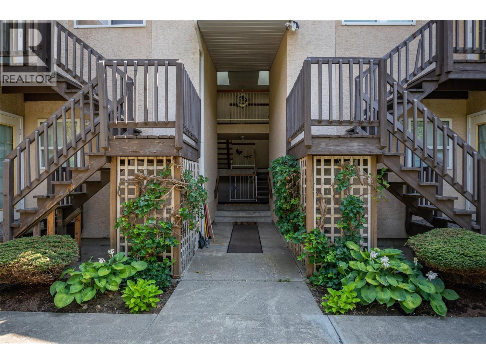 573 10th Avenue Unit# 1, Castlegar