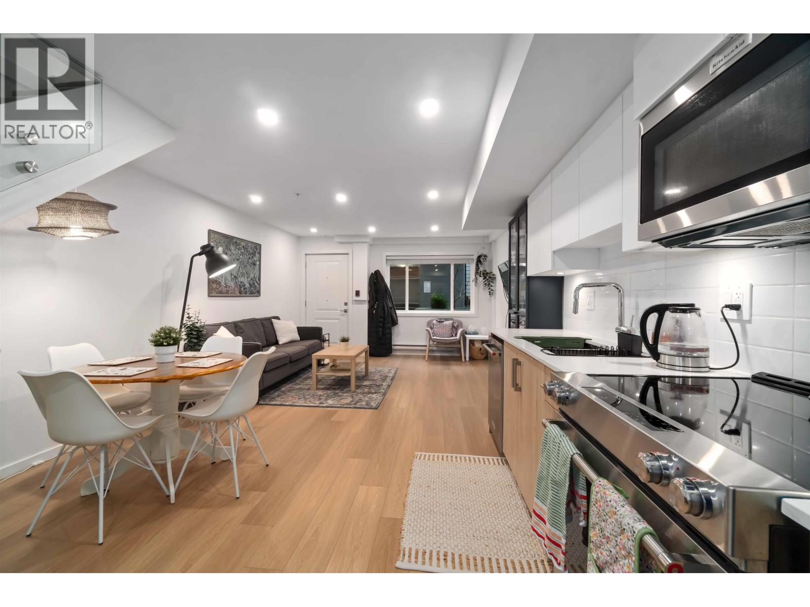 3623 RAE AVENUE, Vancouver