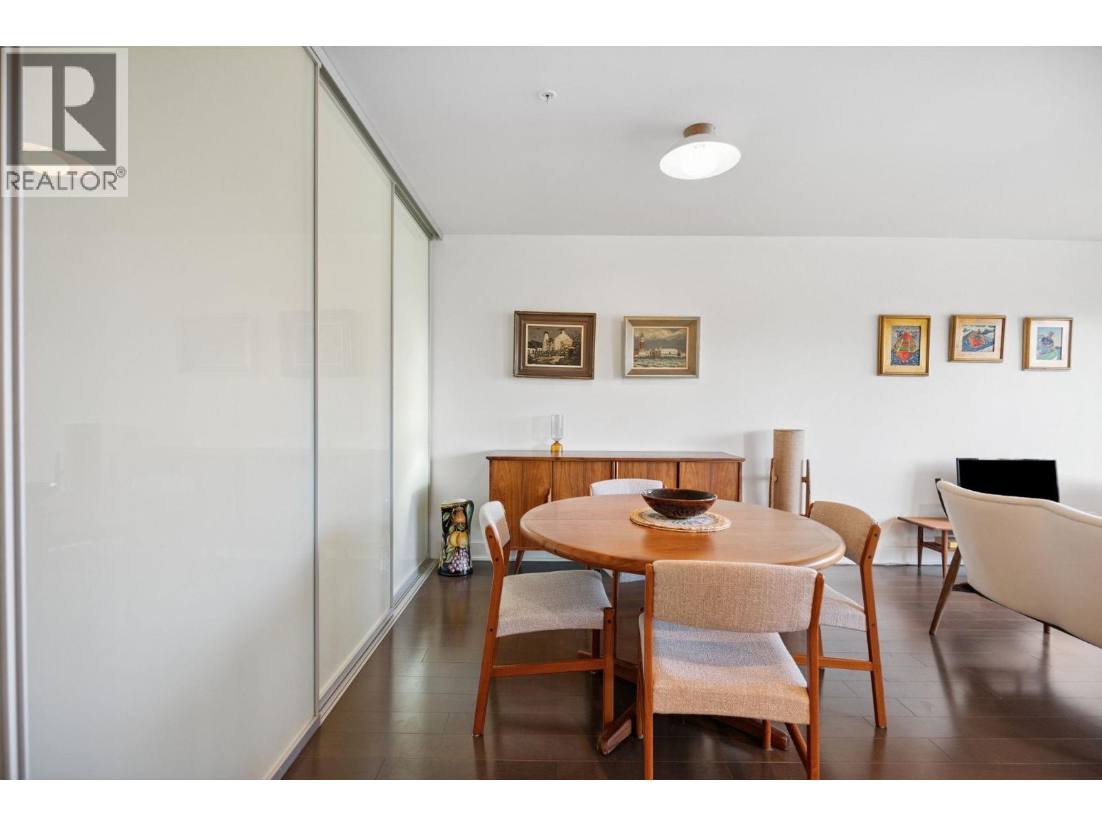 306 4463 W 10TH AVENUE, Vancouver
