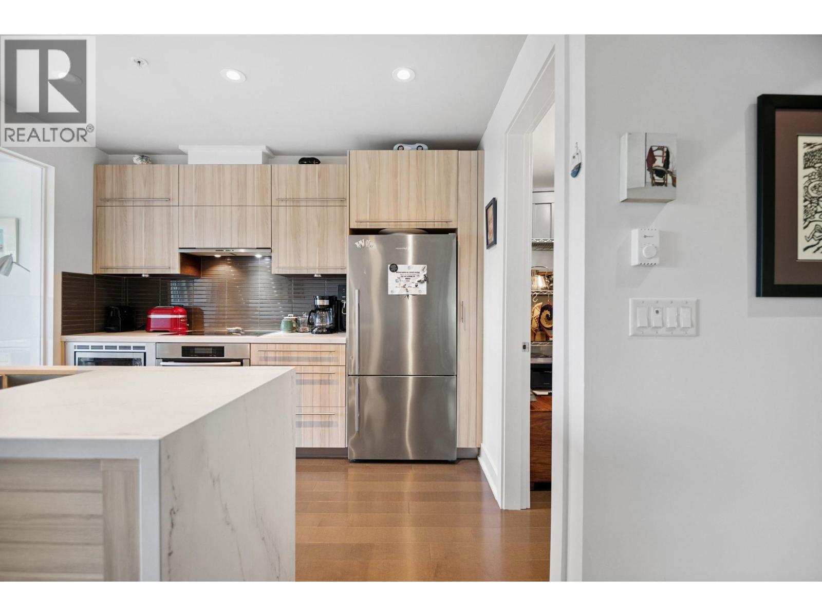 306 4463 W 10TH AVENUE, Vancouver