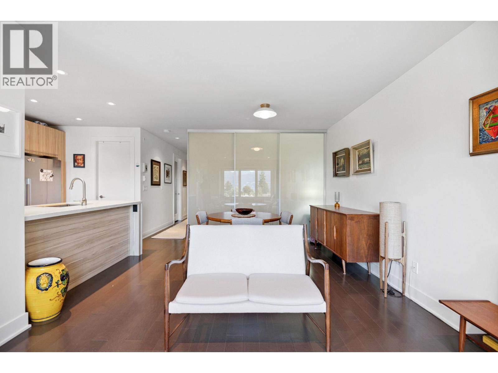 306 4463 W 10TH AVENUE, Vancouver