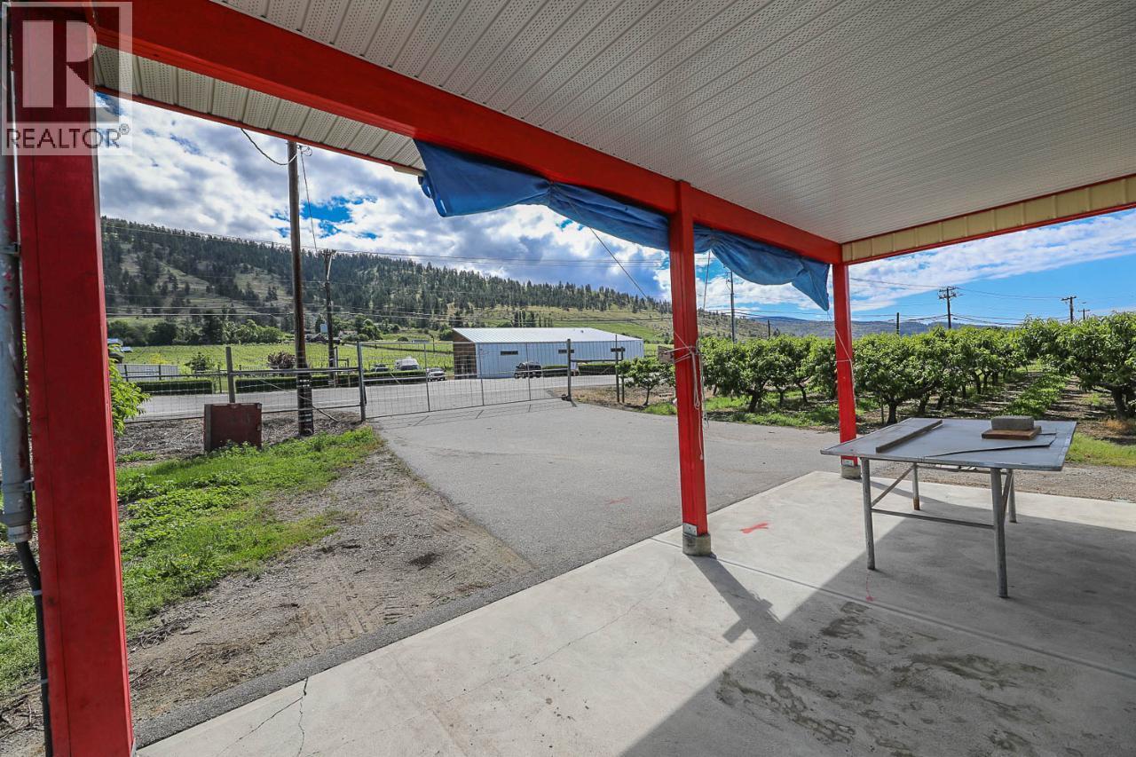 1260 BROUGHTON Avenue - 18