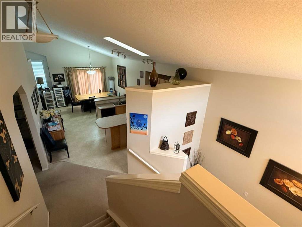 Single Family House for Sale in  Everwoods Close SW Evergreen Calgary 