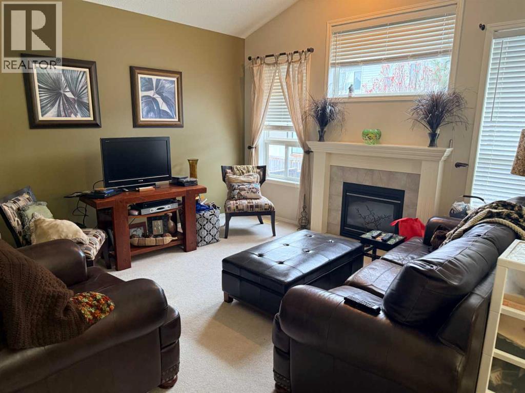 Single Family House for Sale in  Everwoods Close SW Evergreen Calgary 