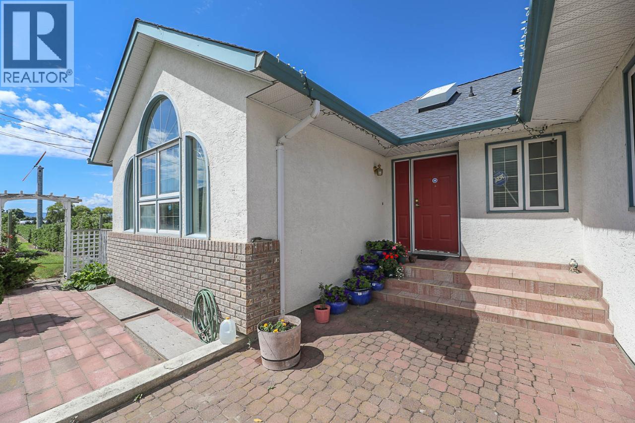  1260 Broughton Avenue, Penticton