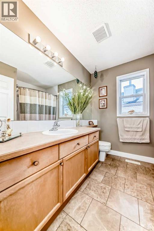 Single Family House for Sale in  Coral Keys Place NE Coral Springs Calgary 