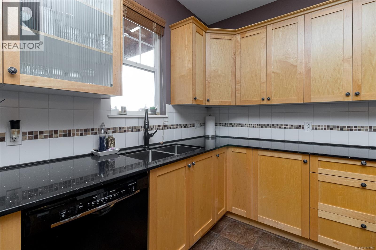 6499 BEECHWOOD PL - 8