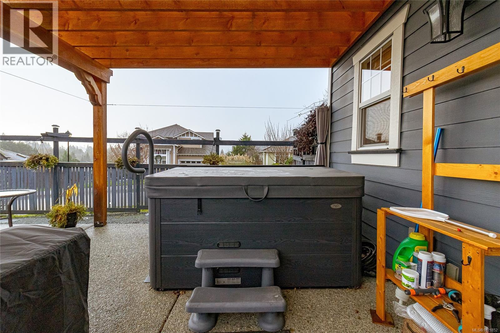 6499 BEECHWOOD PL - 32