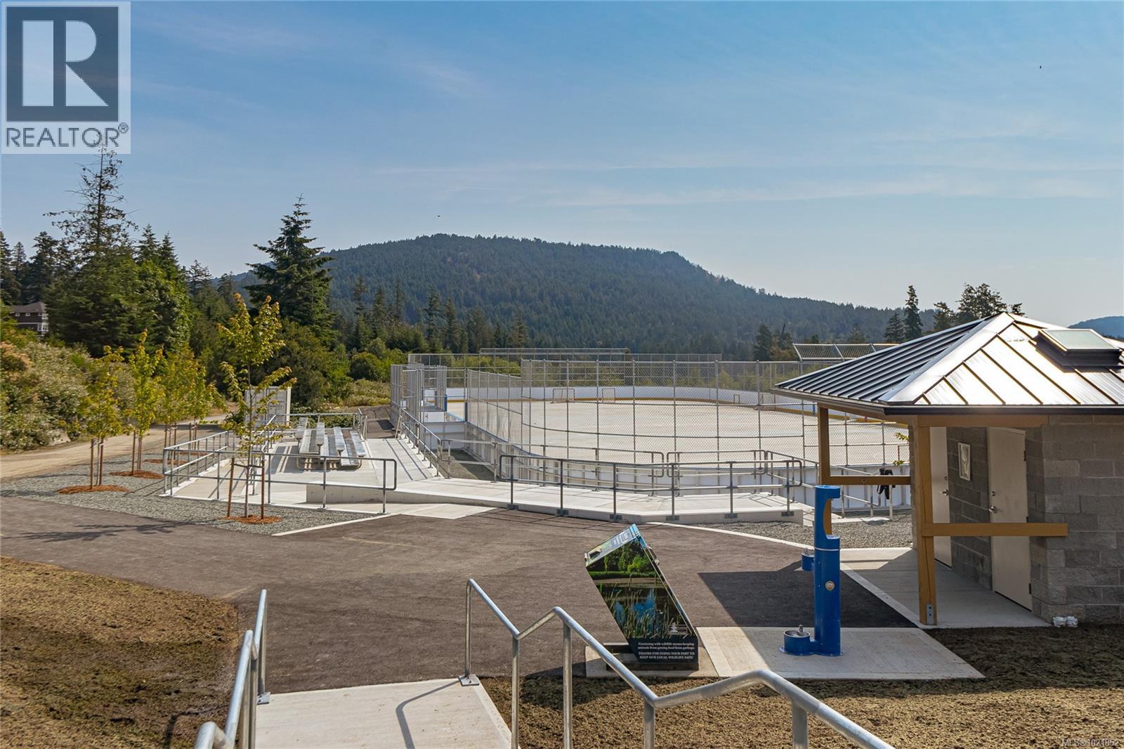 6499 BEECHWOOD PL - 40