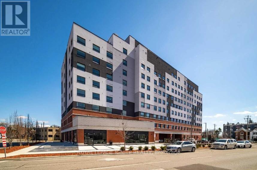 1 Wellington Unit 409 photo 2